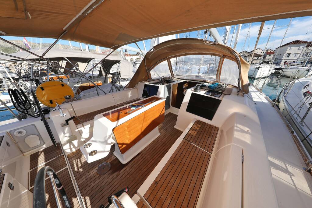 Sailing yacht Dufour 412 GL Alabama