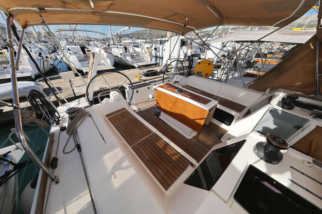 Sailing yacht Dufour 412 GL Alabama