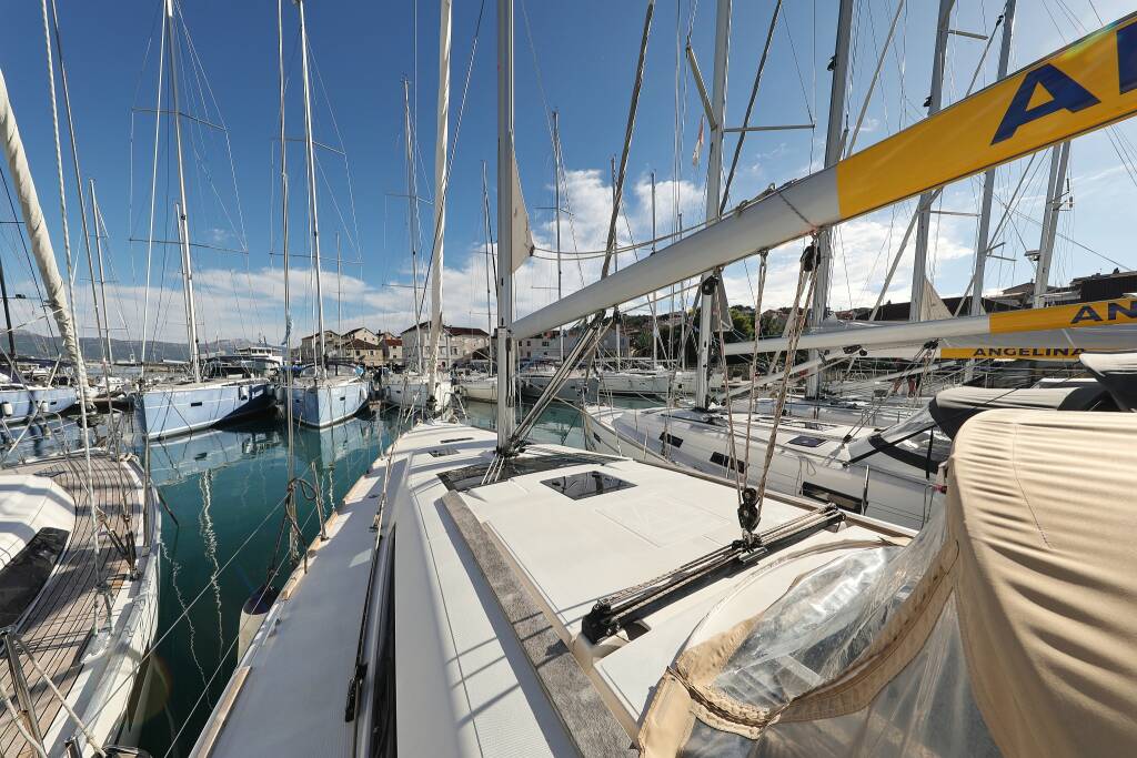 Sailing yacht Dufour 412 GL Alabama