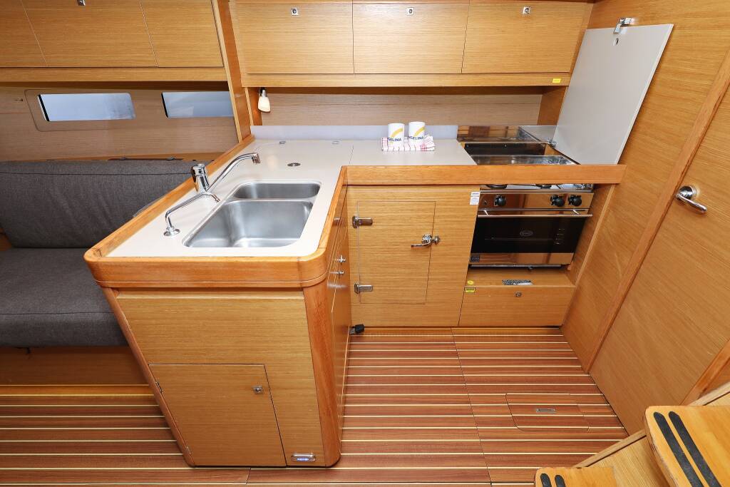 Sailing yacht Dufour 412 GL Alabama