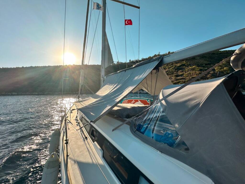Sailing yacht Dufour 412 GL Dota Dream