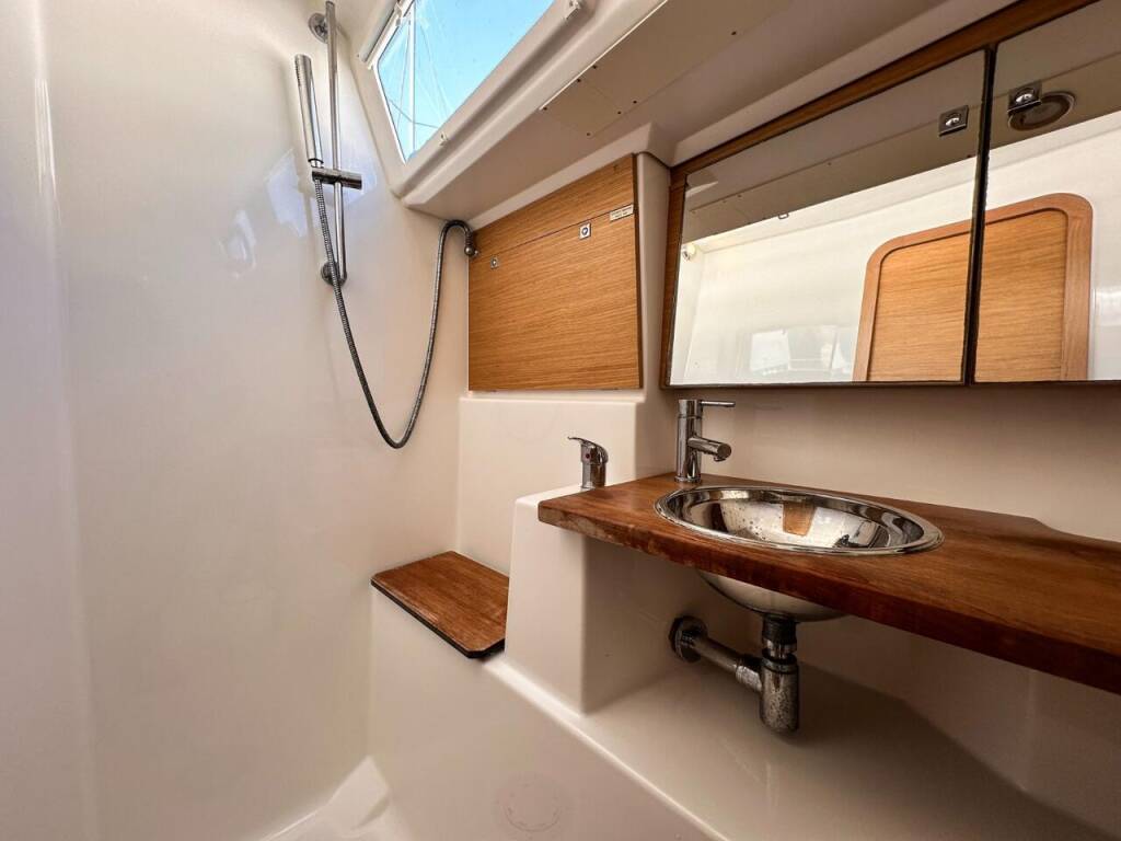 Sailing yacht Dufour 412 GL Dota Dream