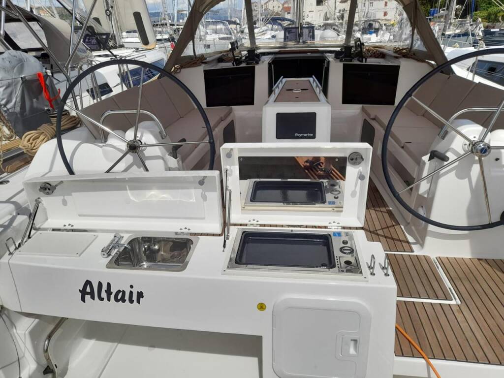 Segelyachten Dufour 412 Altair
