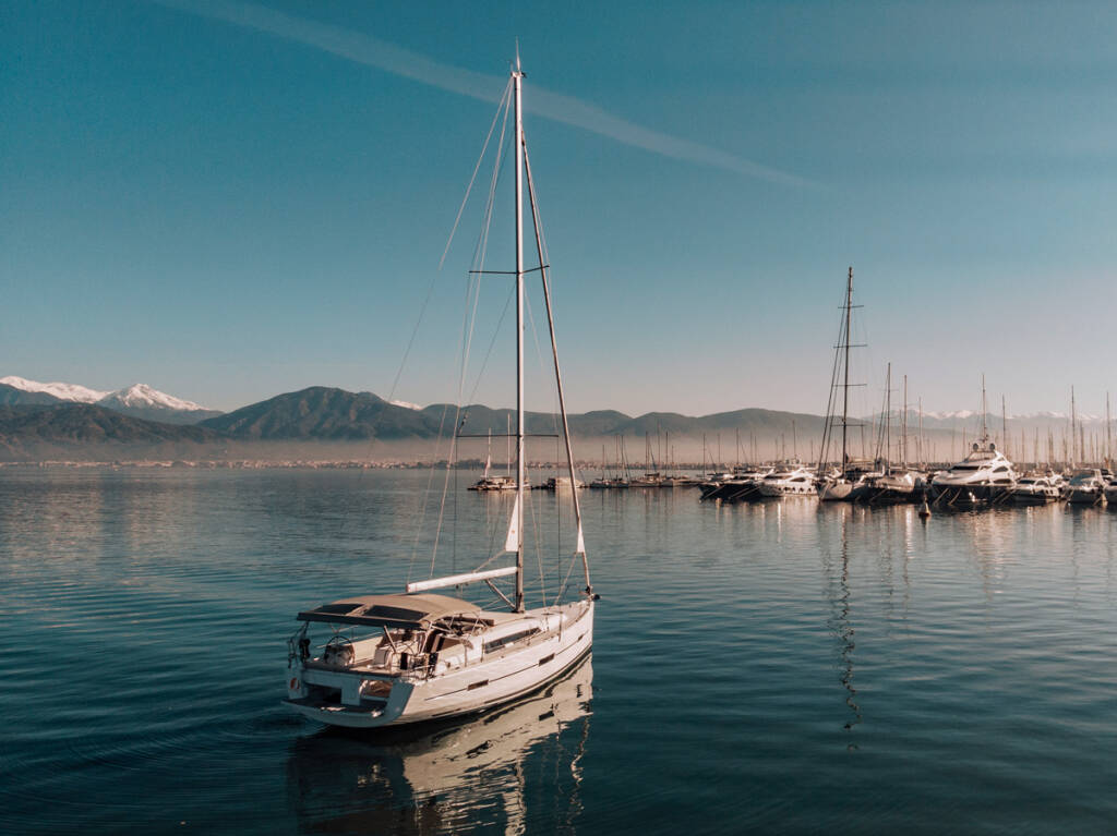 Sailing yacht Dufour 412 Oykum