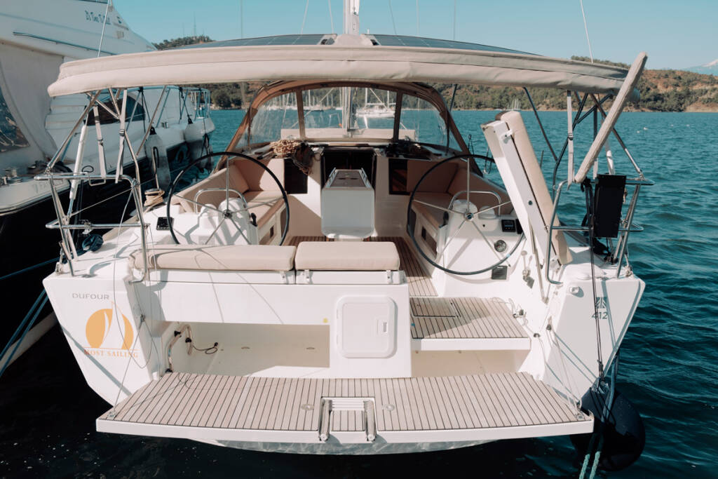 Sailing yacht Dufour 412 Oykum