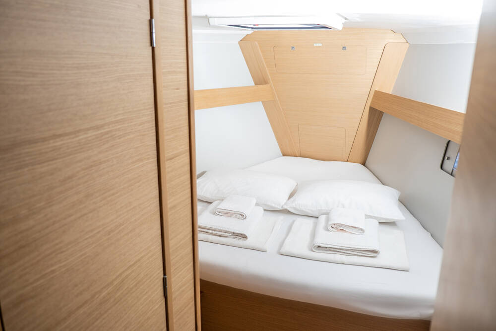 Sailing yacht Dufour 412 Oykum