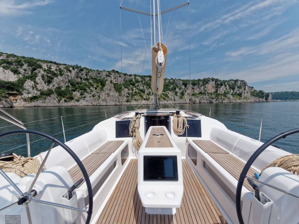 Sailing yacht Dufour 412 Pamoja