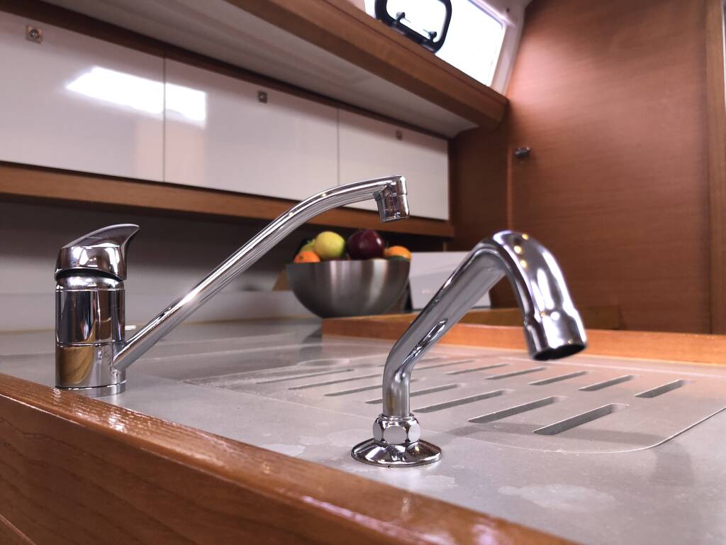 Sailing yacht Dufour 412 Pamoja