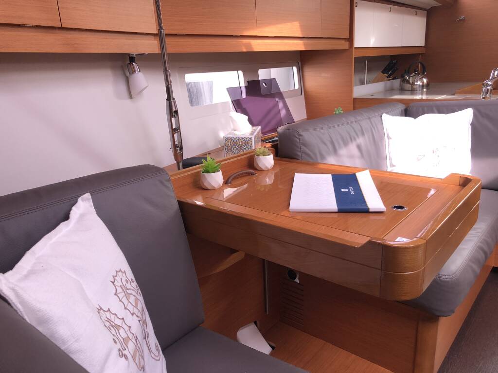 Sailing yacht Dufour 412 Pamoja