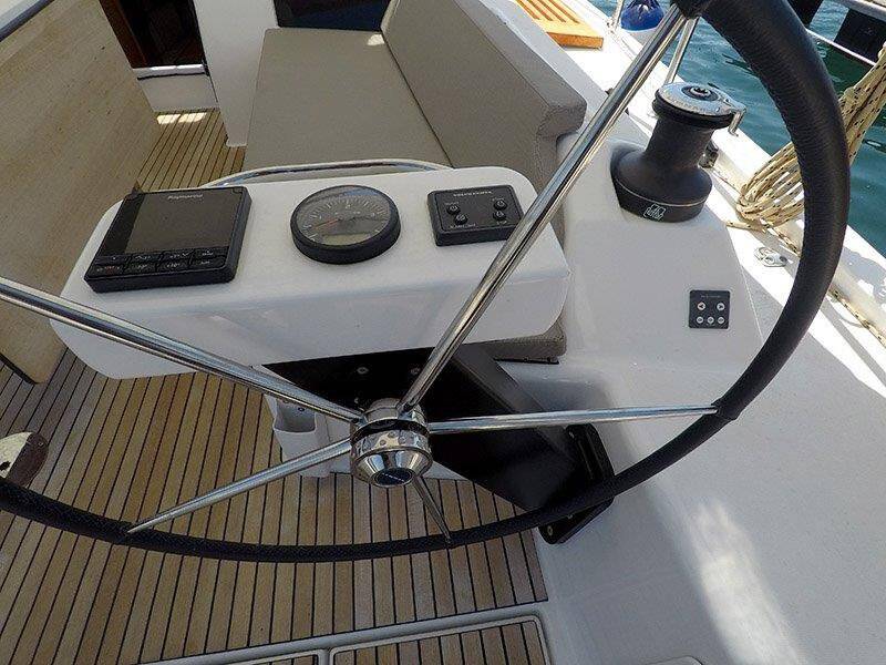 Sailing yacht Dufour 430 GL Sweetest taboo