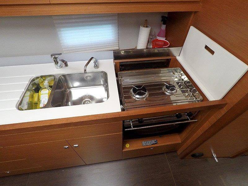 Sailing yacht Dufour 430 GL Sweetest taboo