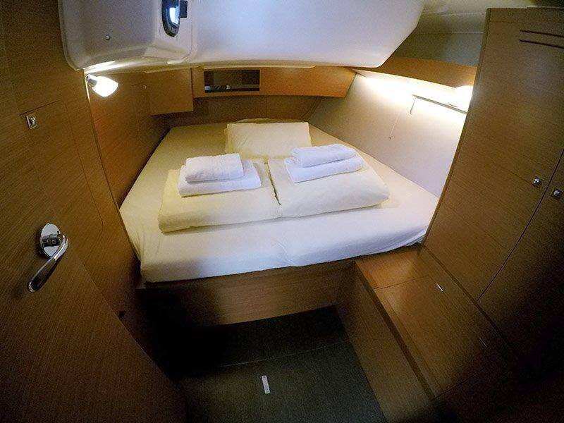 Sailing yacht Dufour 430 GL Sweetest taboo