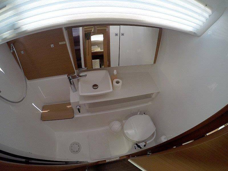 Sailing yacht Dufour 430 GL Sweetest taboo
