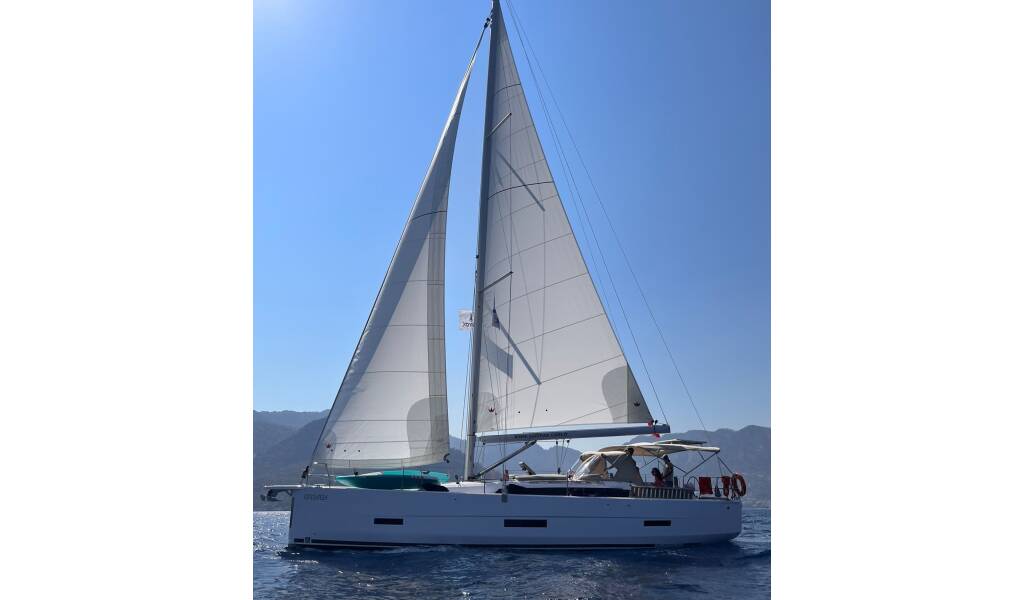 Sailing yacht Dufour 430 GL Esperanza