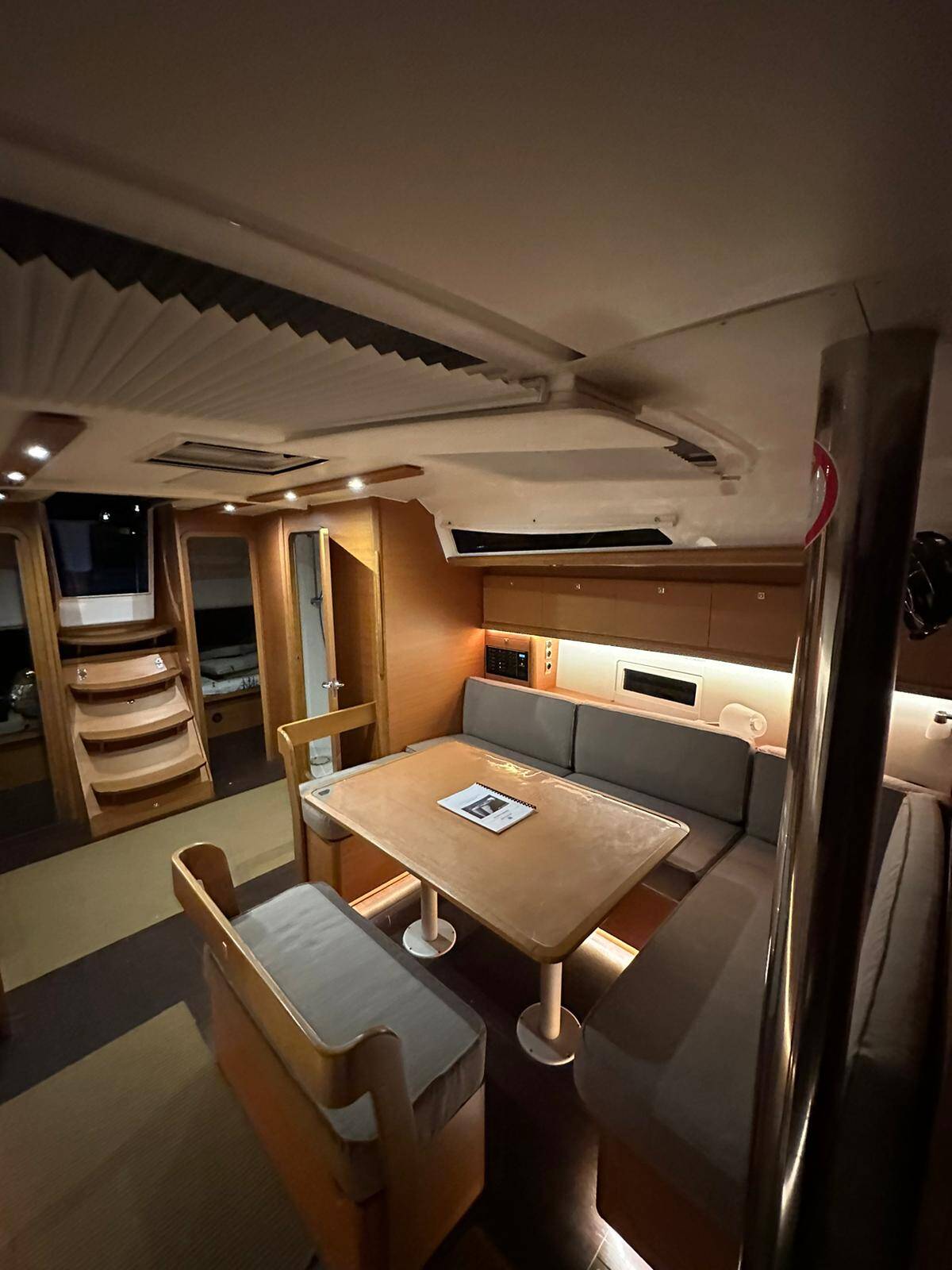 Sailing yacht Dufour 430 GL Esperanza