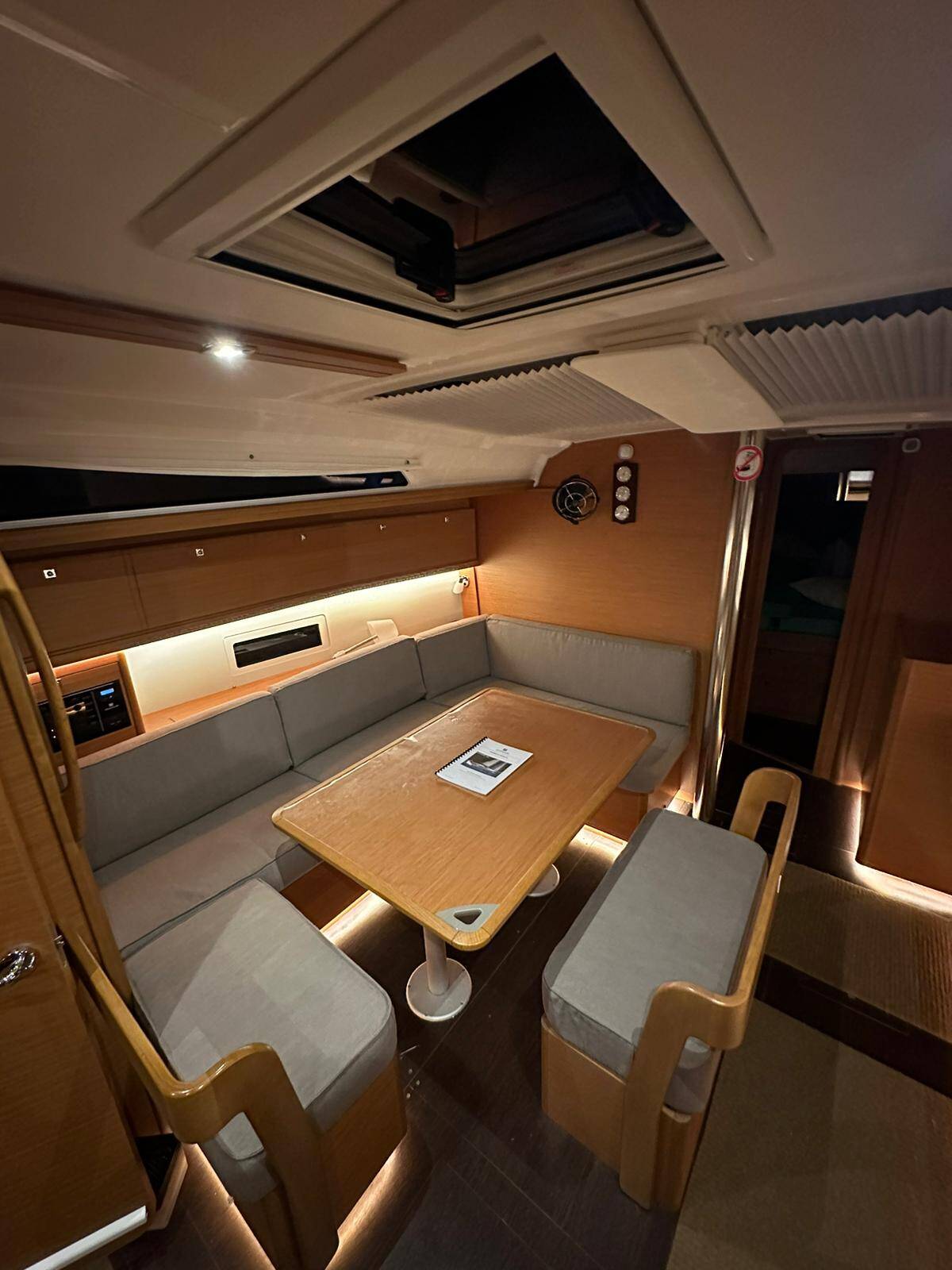 Segelyachten Dufour 430 GL Isabella