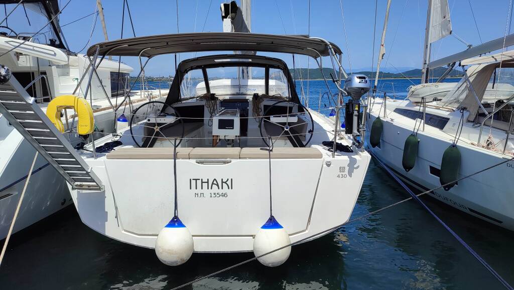 Sailing yacht Dufour 430 GL Ithaki
