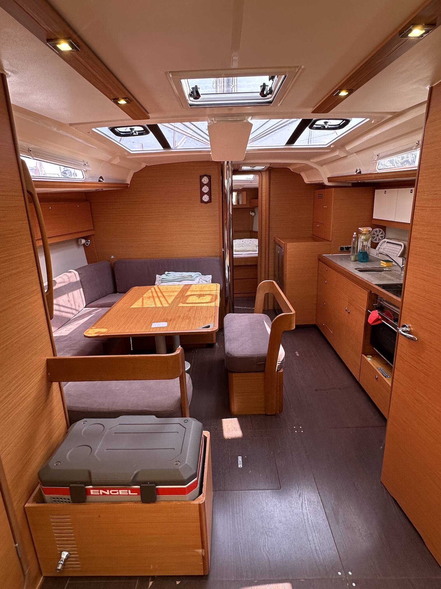 Sailing yacht Dufour 430 GL Kummsal