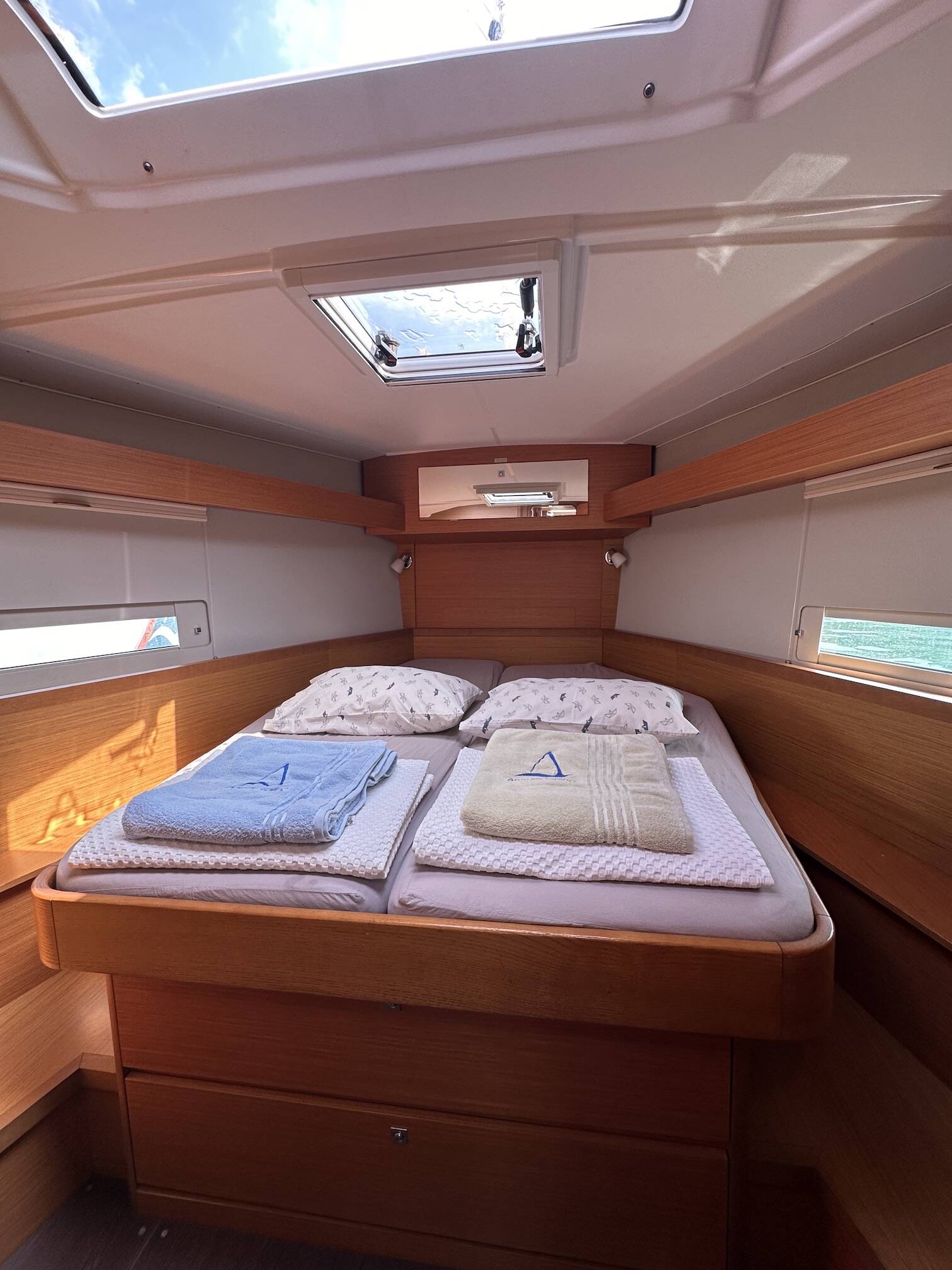 Sailing yacht Dufour 430 GL Kummsal