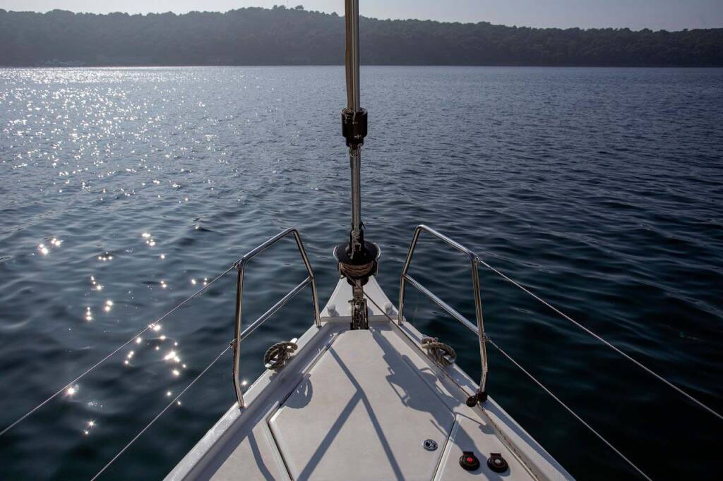 Sailing yacht Dufour 430 GL Lana