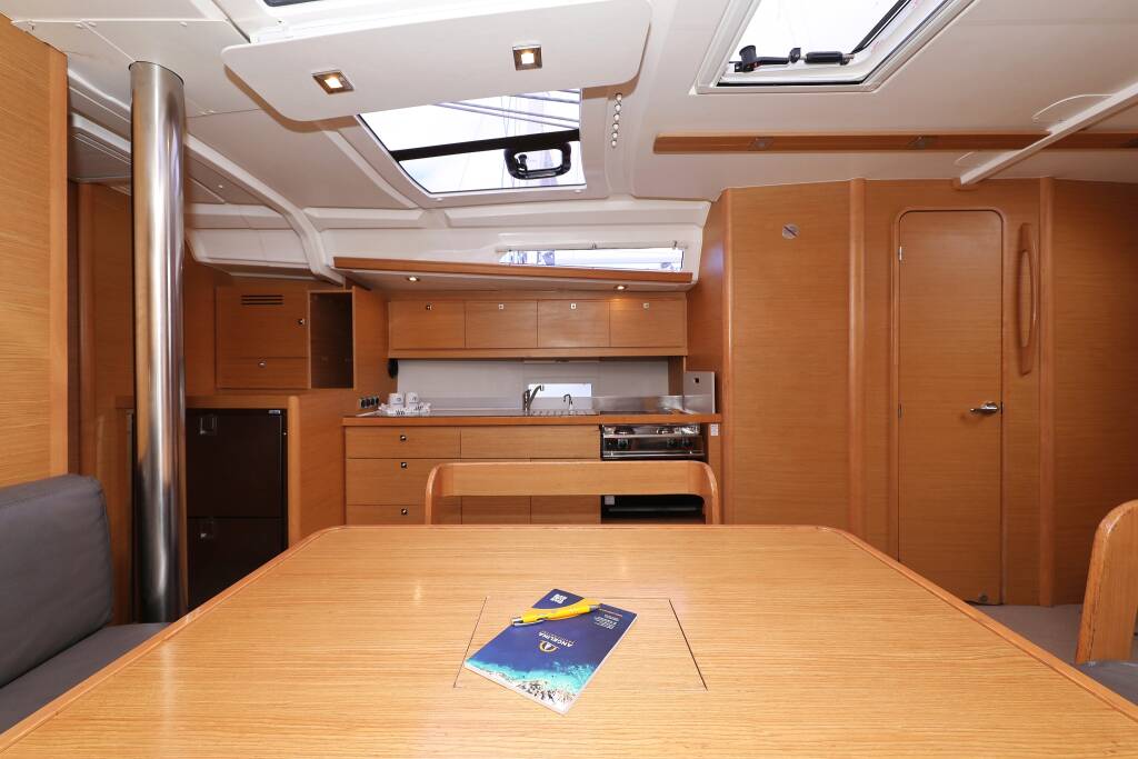 Sailing yacht Dufour 430 GL Adriatic Office