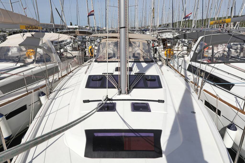 Sailing yacht Dufour 430 GL Air Princess