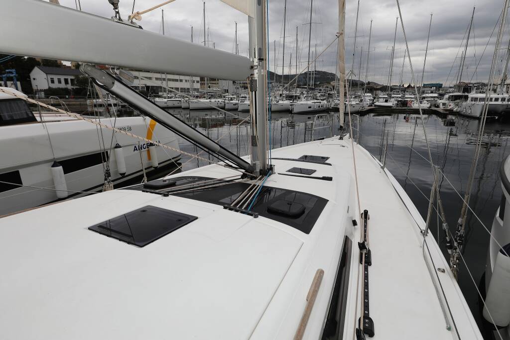 Sailing yacht Dufour 430 Maryland