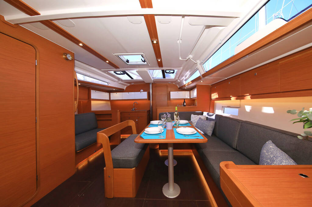 Segelyachten Dufour 430 Auszeit