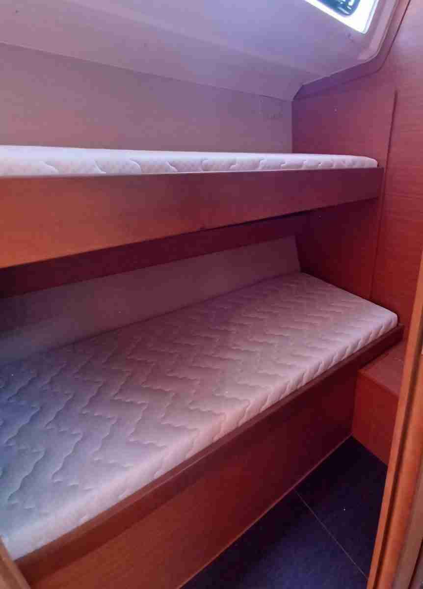 Sailing yacht Dufour 430 PRESTIGE