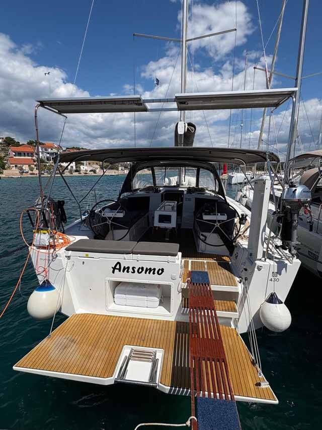 Segelyachten Dufour 430 Ansomo