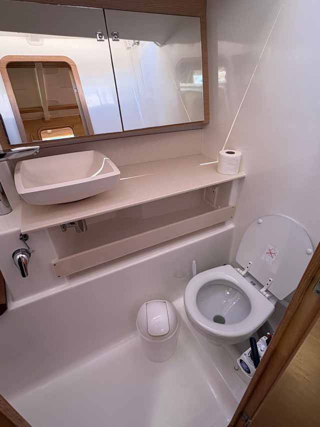 Segelyachten Dufour 430 Ansomo