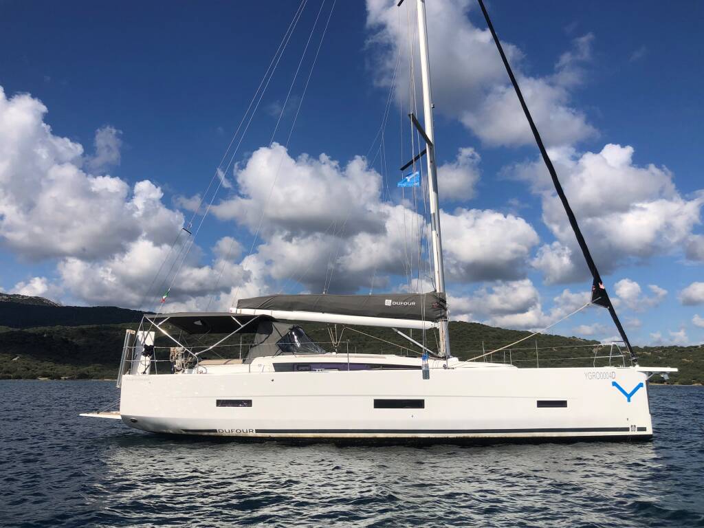 Sailing yacht Dufour 430 Billywig