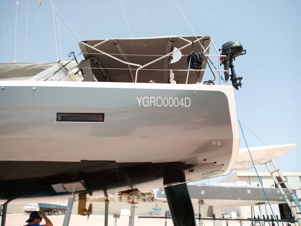 Sailing yacht Dufour 430 Billywig
