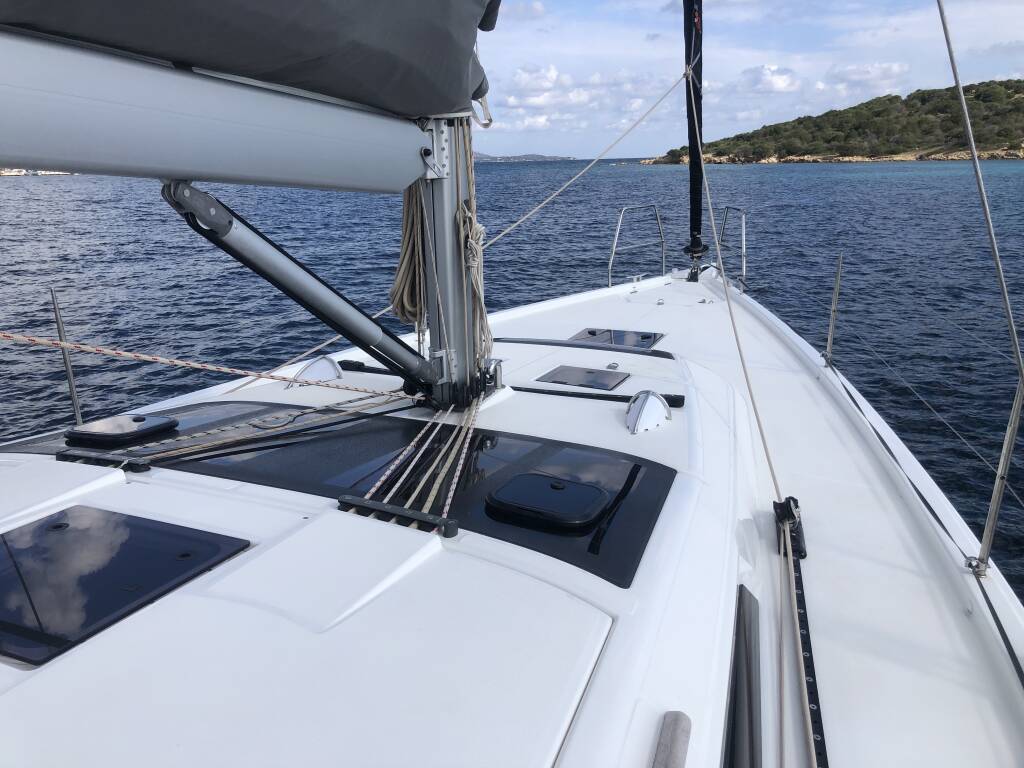 Sailing yacht Dufour 430 Billywig