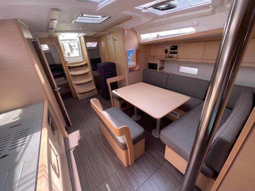 Segelyachten Dufour 430 Karla