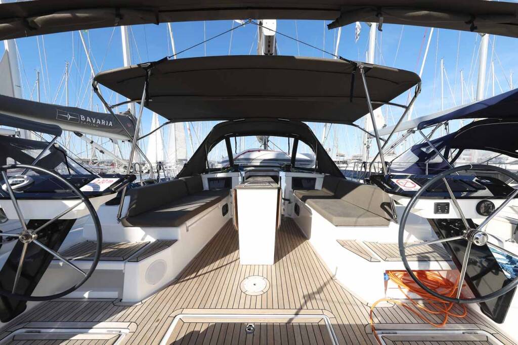 Sailing yacht Dufour 44 Acrux