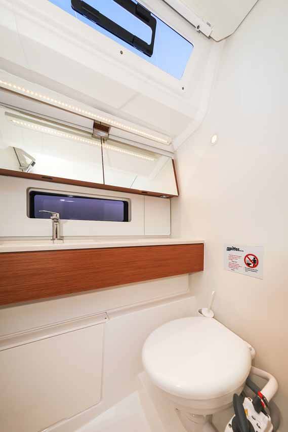 Sailing yacht Dufour 44 Acrux