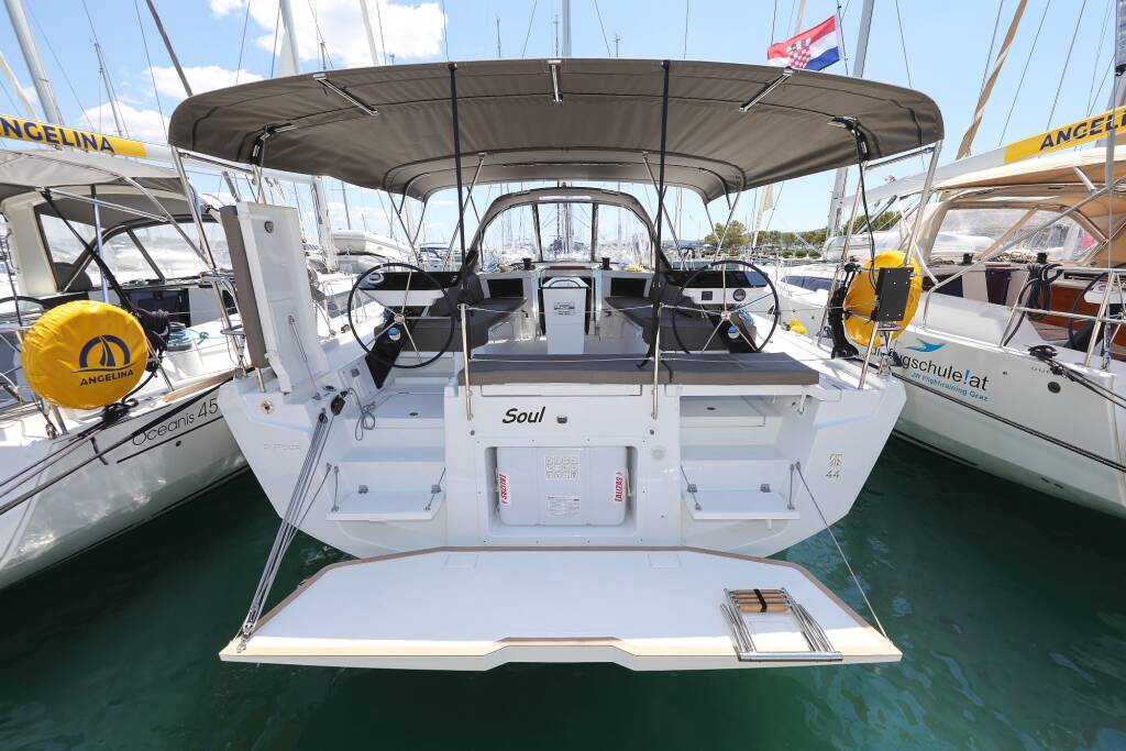 Sailing yacht Dufour 44 Soul