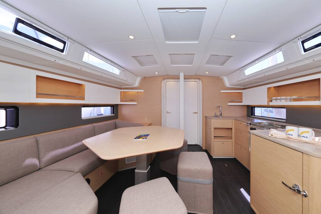 Sailing yacht Dufour 44 Soul