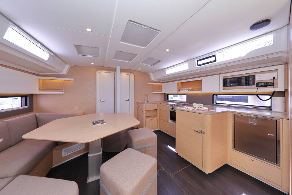 Sailing yacht Dufour 44 Soul
