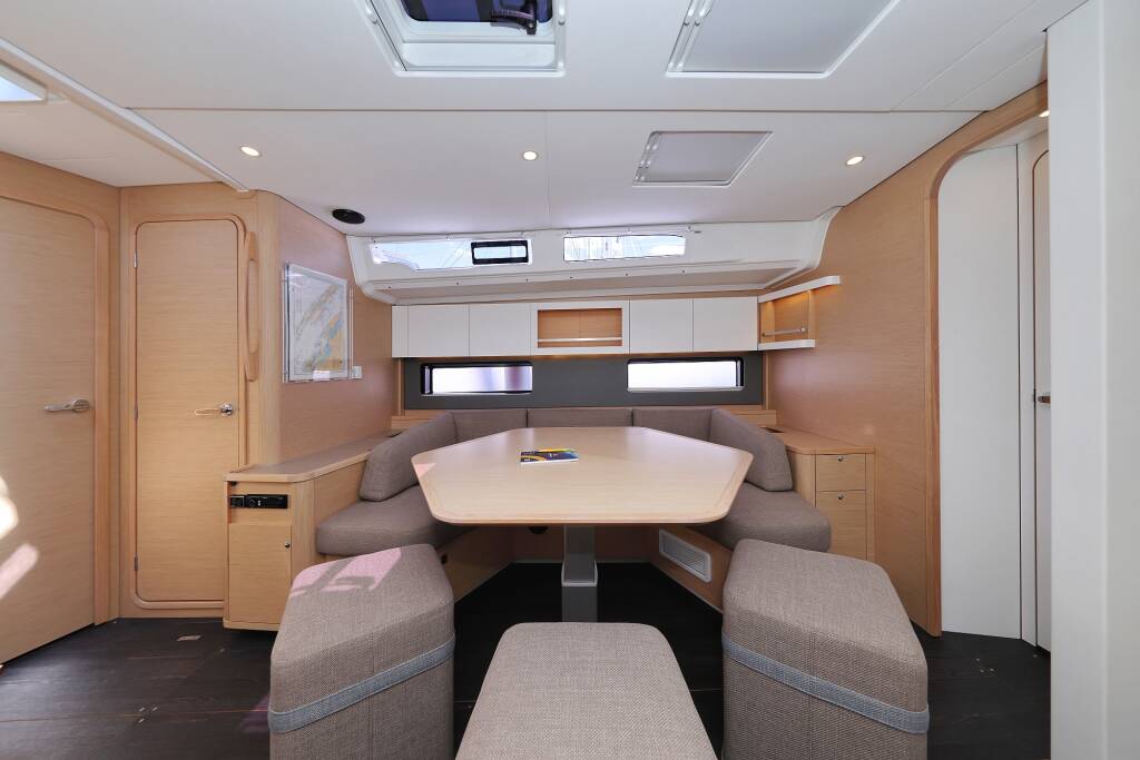 Sailing yacht Dufour 44 Soul