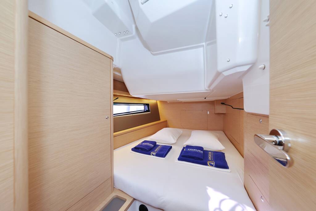 Sailing yacht Dufour 44 Soul
