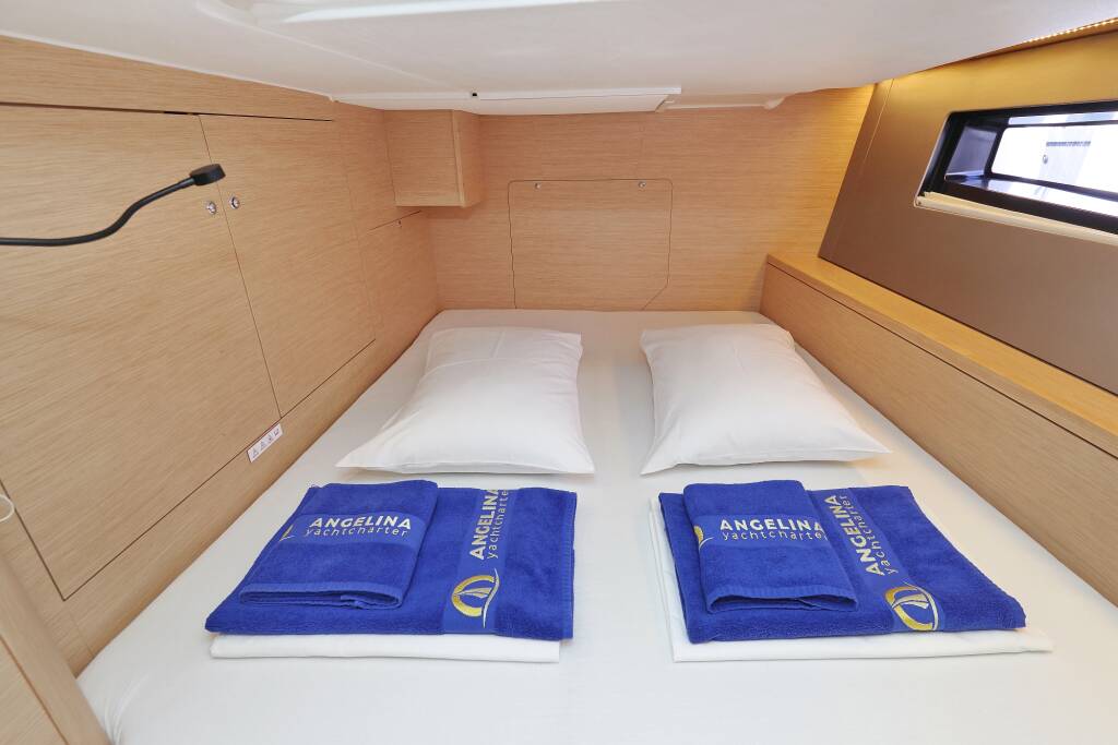 Sailing yacht Dufour 44 Soul