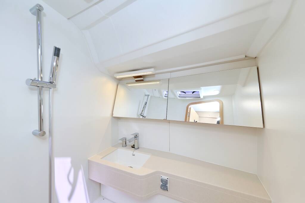 Sailing yacht Dufour 44 Soul