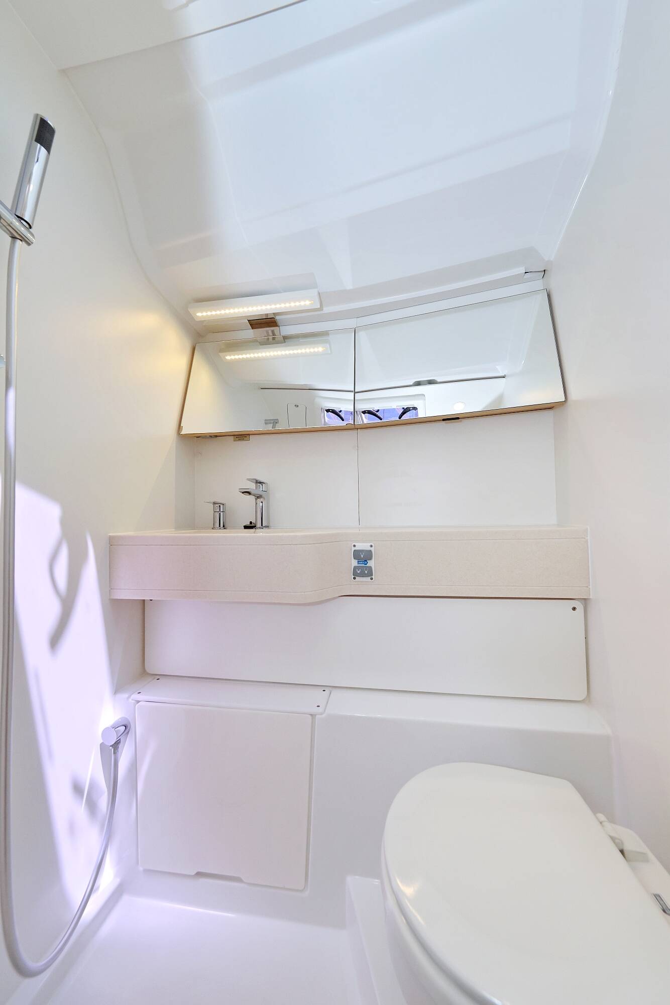 Sailing yacht Dufour 44 Soul
