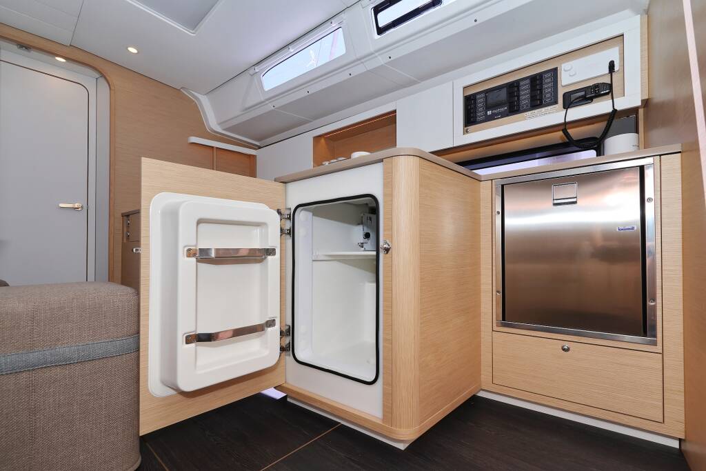 Sailing yacht Dufour 44 Soul
