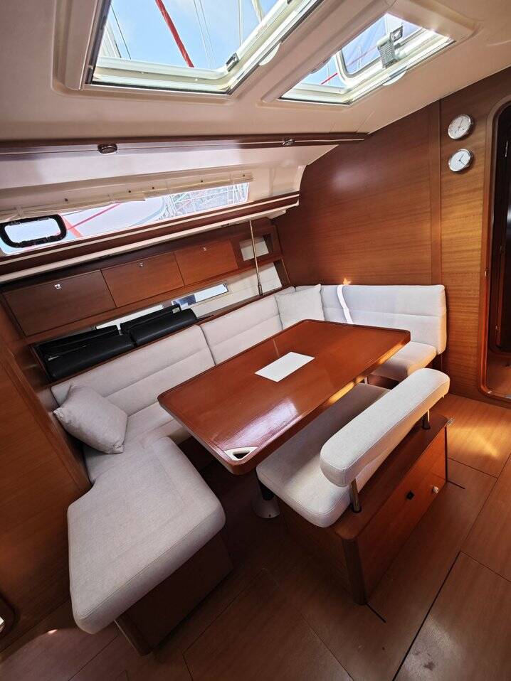 Sailing yacht Dufour 450 GL Grace