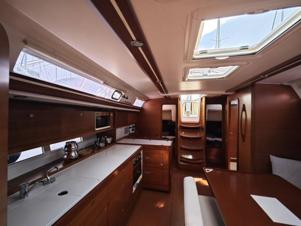Sailing yacht Dufour 450 GL Grace
