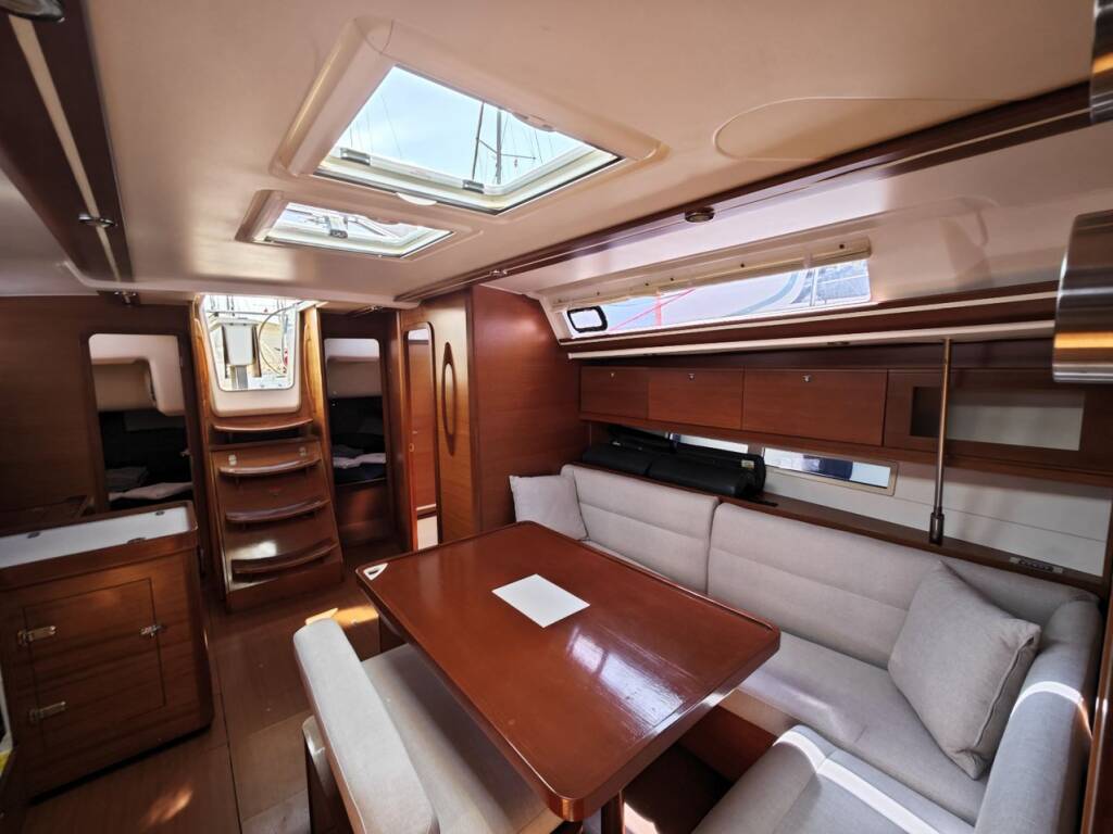 Sailing yacht Dufour 450 GL Grace
