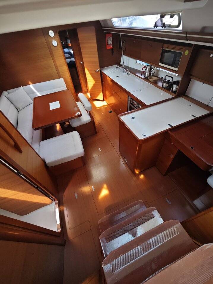 Sailing yacht Dufour 450 GL Grace